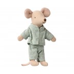 Pele, mazais brālis kastītē